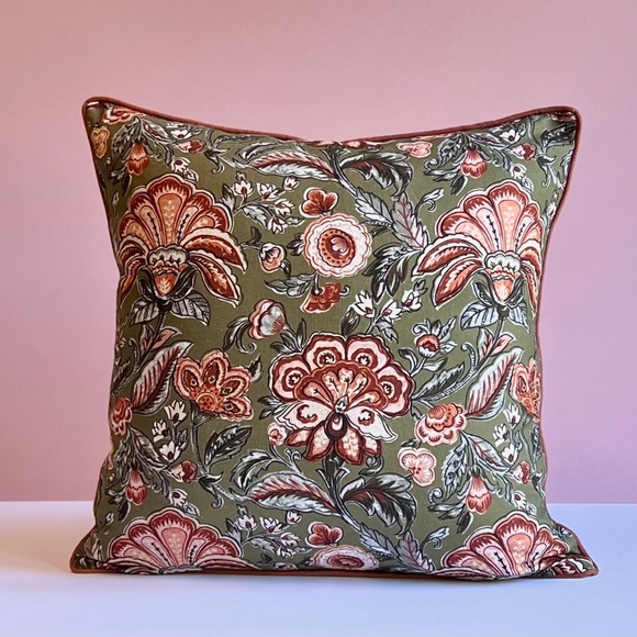 Batik Forest High End fabric Pillow Cover 22 x 22 inches NWT - Picture 1 of 5